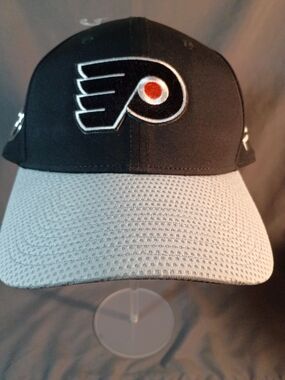 Fanatics Black, Gray and Orange Philadelphia Flyers Logo Hat